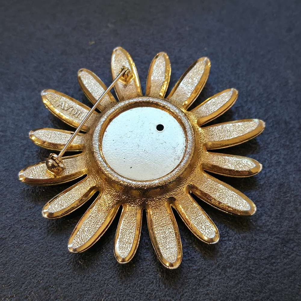 Avon Vintage 1970s Perfume brooch